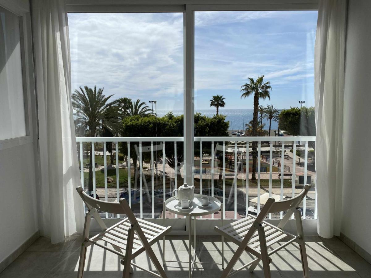 Apartamento 2 Habitaciones Frontal Al Mar 3 Torre Del Mar Eksteriør billede