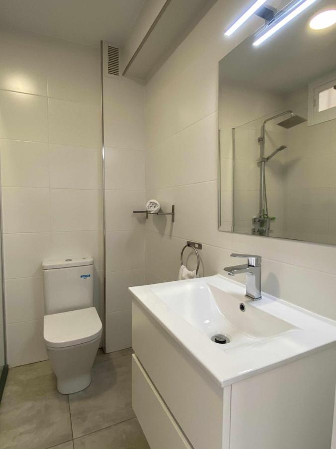 Apartamento 2 Habitaciones Frontal Al Mar 3 Torre Del Mar Eksteriør billede