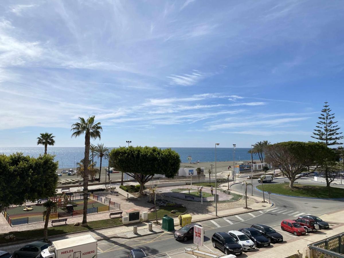 Apartamento 2 Habitaciones Frontal Al Mar 3 Torre Del Mar Eksteriør billede